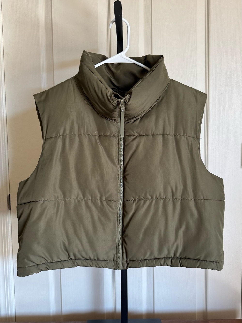 Vero Moda Olive Green Cropped Puffer Vest